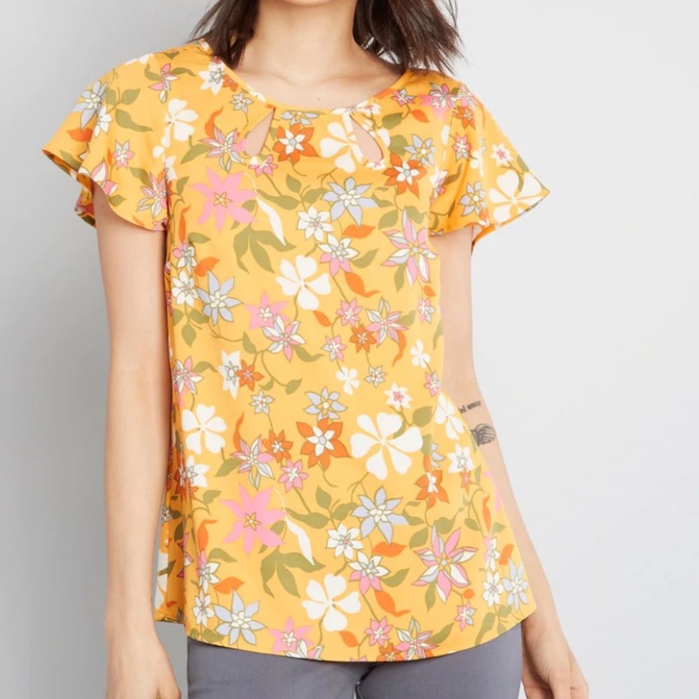 ModCloth Boardroom Brunch Keyhole Orange Floral Flutter Sleeve Blouse